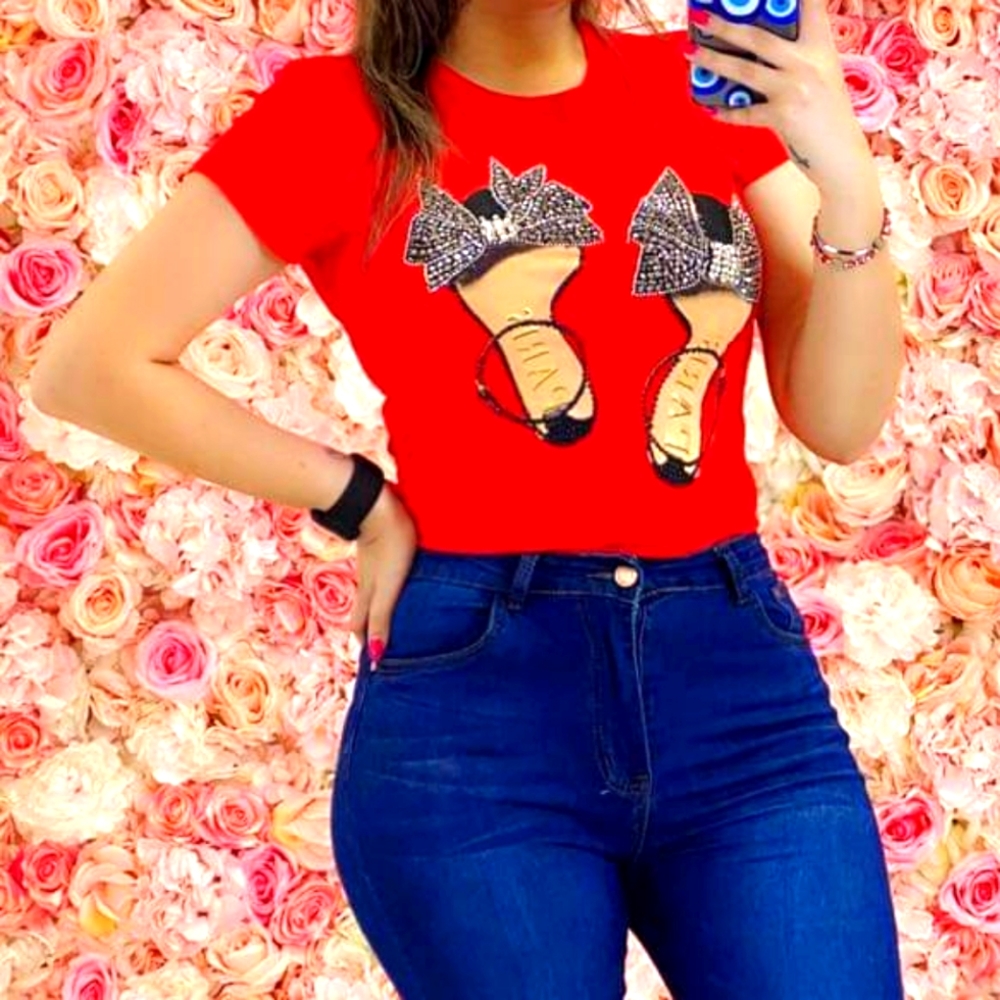 New fashion T-shirt with rinhestones
